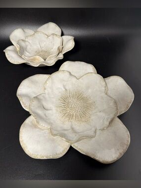 Studio B Magenta ceramic flower petal plate 8.5” & bowl 6.5”